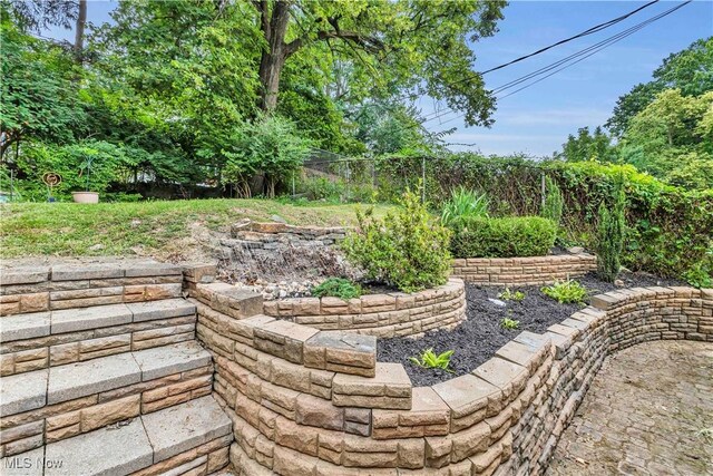 4090 Ridgeview Rd, Cleveland, OH 44144 - view of yard