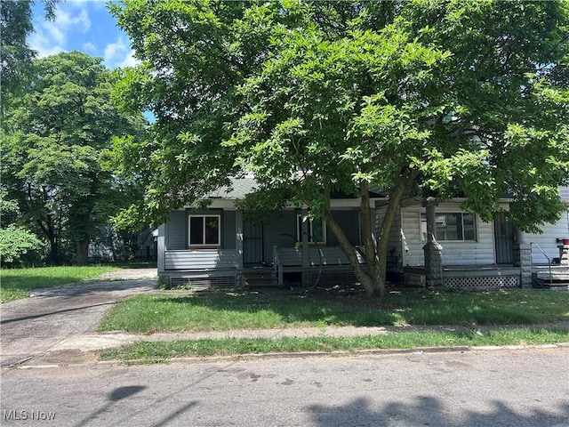 3952 E 74th St, Cleveland, OH 44105 - photo 3