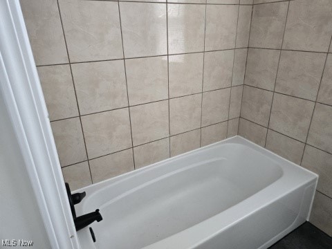 6704 Northcliff Ave, Brooklyn, OH 44144 - full bath with a tub to relax in and a shower