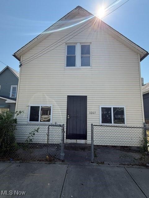 3207 W 44th St, Cleveland, OH 44109 - photo 1