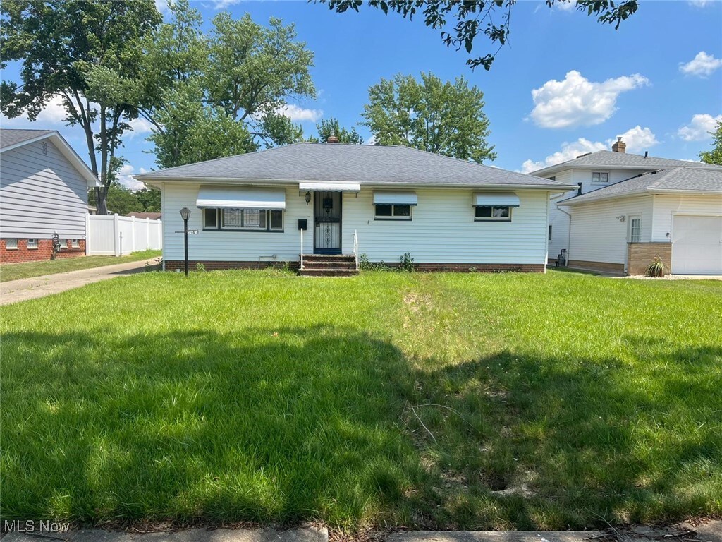 5969 Marra Dr, Bedford Heights, OH 44146 - photo 1