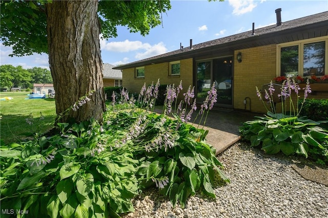 731 Hemlock St NW, Massillon, OH 44647 - view of yard