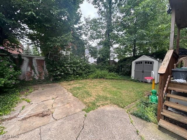 805 Rudyard Rd, Cleveland, OH 44110 - photo 38