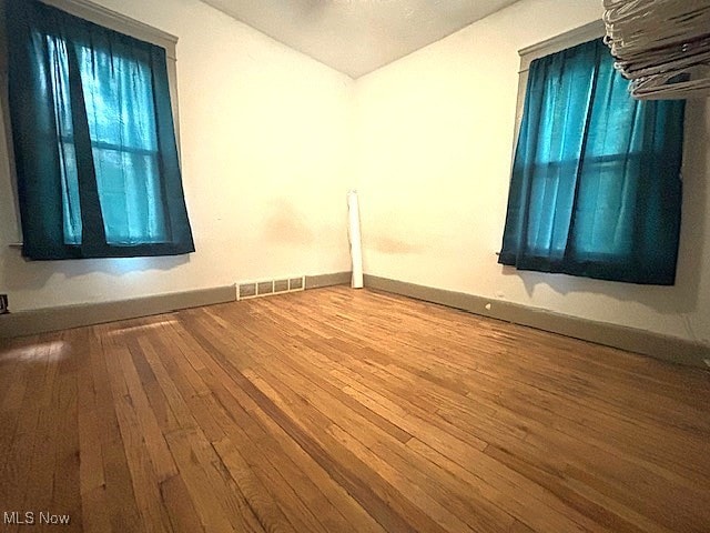 805 Rudyard Rd, Cleveland, OH 44110 - photo 19