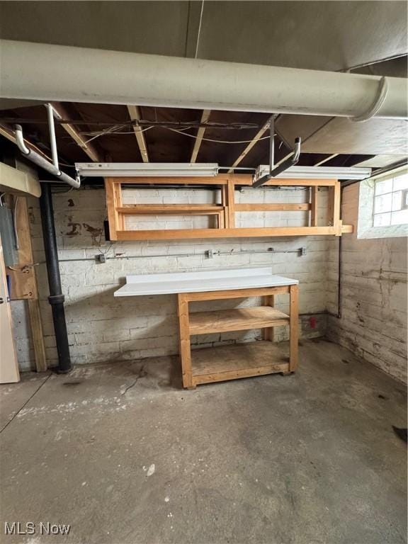 4704 Morningside Dr, Cleveland, OH 44109 - photo 25