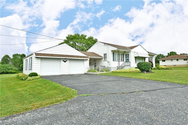 3787 Helsey Fusselman Rd, Southington, OH 44470 - view of front facade featuring a detached garage and a front yard