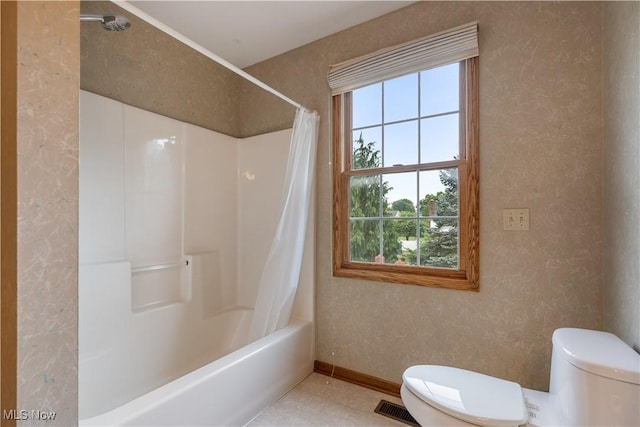 3342 Ramsgate St NW, North Canton, OH 44720 - bathroom featuring plenty of natural light and shower / bath combo