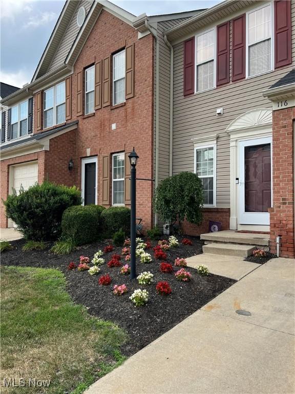 116 Ledgestone Ct, Berea, OH 44017 - multi unit property with brick siding