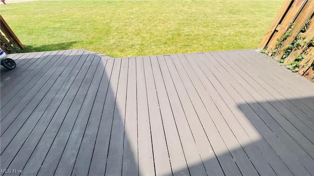 116 Ledgestone Ct, Berea, OH 44017 - wooden terrace with a lawn