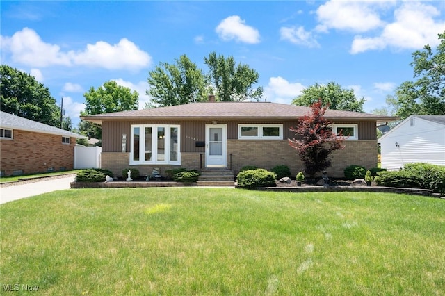 11183 Johnson Dr, Parma, OH 44130 - photo 2