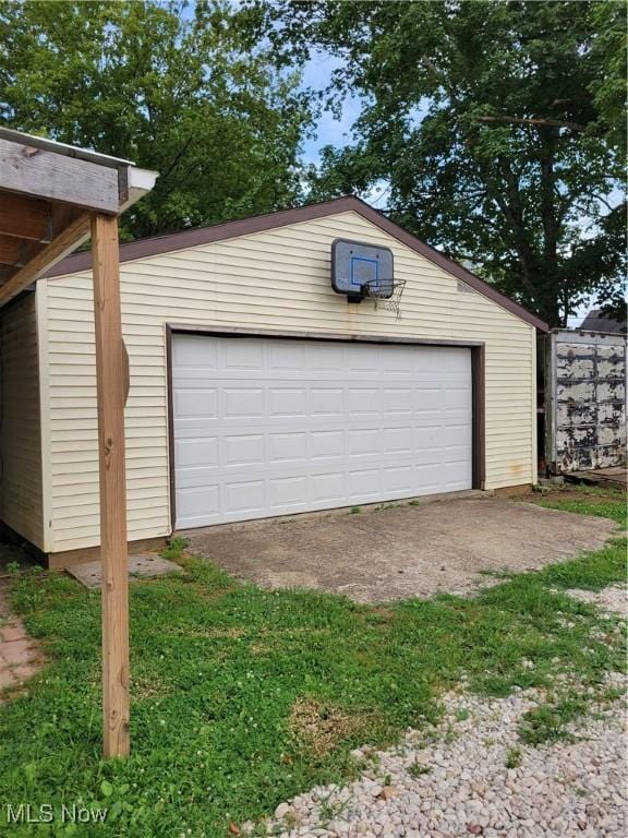 217 E 4th St, Warsaw, OH 43844 - view of garage