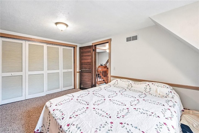 1173 Ridge Rd, Salem, OH 44460 - carpeted bedroom featuring a closet