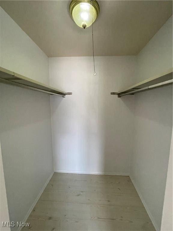 6466 Concord Rd Unit M4, Parma, OH 44134 - view of walk in closet