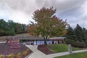 6466 Concord Rd Unit M4, Parma, OH 44134 - view of community with a pool