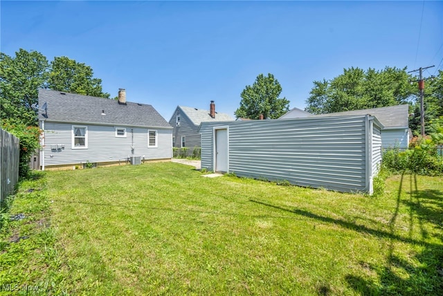 29100 Weber Ave, Wickliffe, OH 44092 - view of yard featuring an outdoor structure