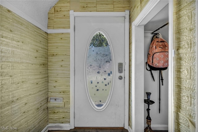 29100 Weber Ave, Wickliffe, OH 44092 - view of foyer