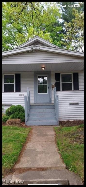 1405 Brandon Ave, Akron, OH 44305 - entrance to property with a porch