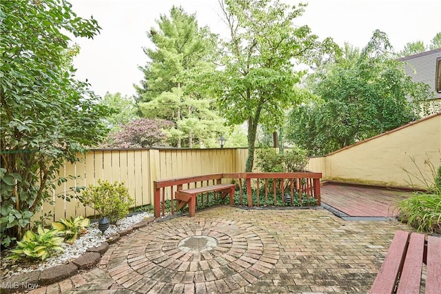 1050 Hampton Ridge Dr, Akron, OH 44313 - photo 2