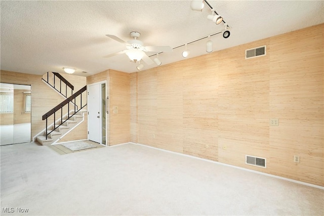 1050 Hampton Ridge Dr, Akron, OH 44313 - photo 4