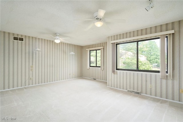 1050 Hampton Ridge Dr, Akron, OH 44313 - photo 13