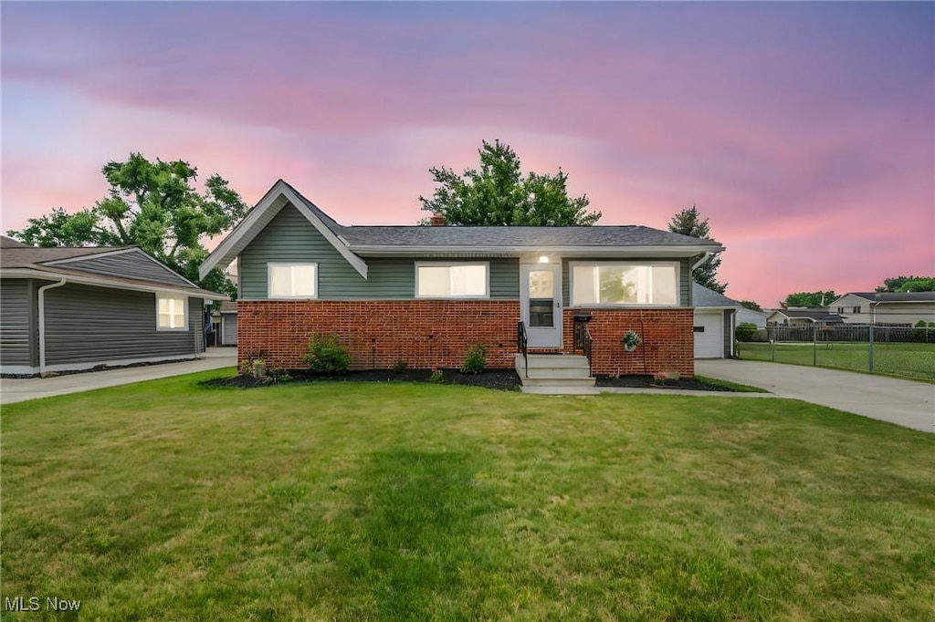 15025 Holland Rd, Brook Park, OH 44142 - photo 1