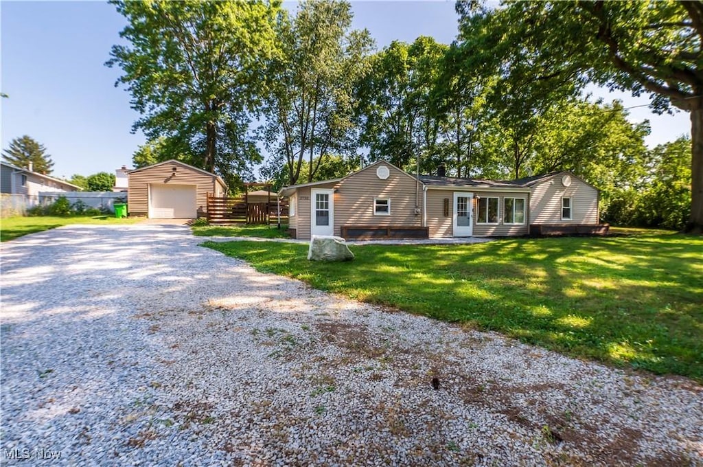 2730 Chelsea Dr, Akron, OH 44312 - photo 1