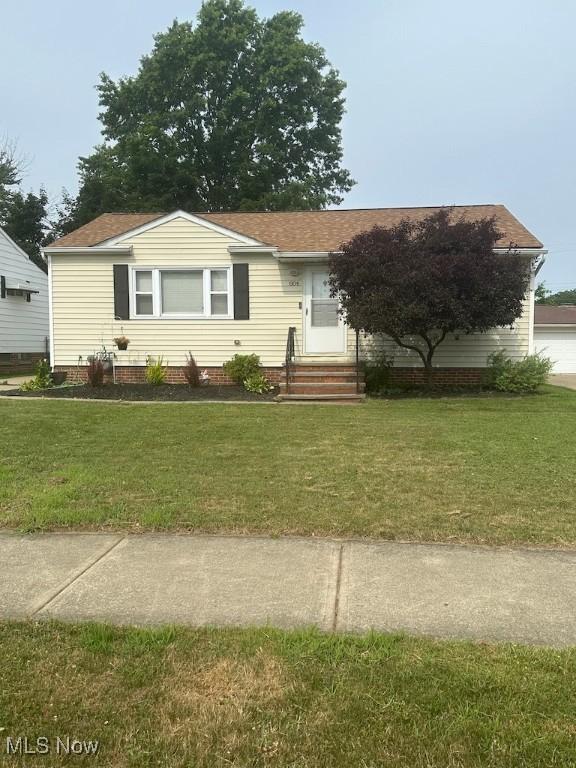 804 Pendley Rd, Willowick, OH 44095 - photo 1