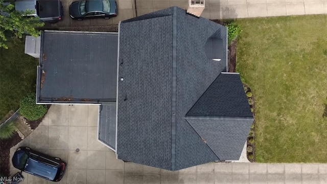 9013 Elsmere Dr, Parma, OH 44130 - aerial view of property and surrounding area