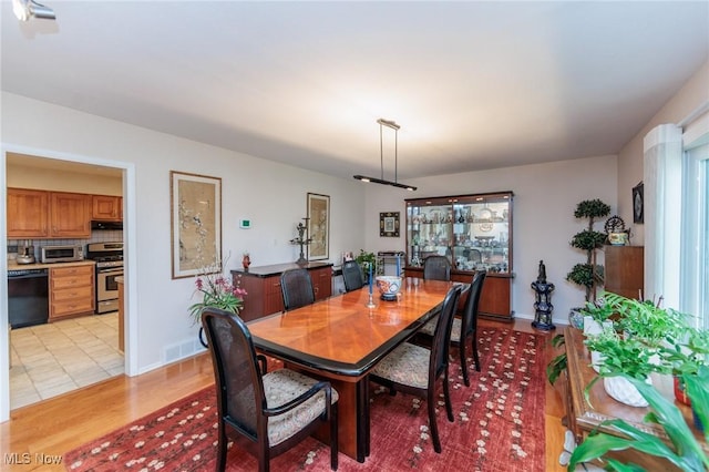 5507 Meadow Wood Blvd, Lyndhurst, OH 44124 - photo 5