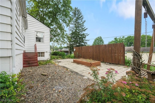 1005 Fairview Blvd, Coshocton, OH 43812 - view of yard with a patio area