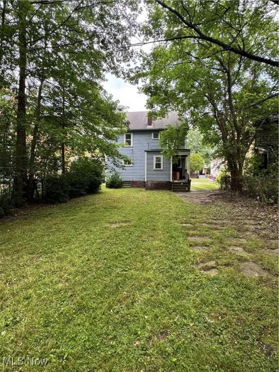3038 E 130th St, Cleveland, OH 44120 - view of grassy yard