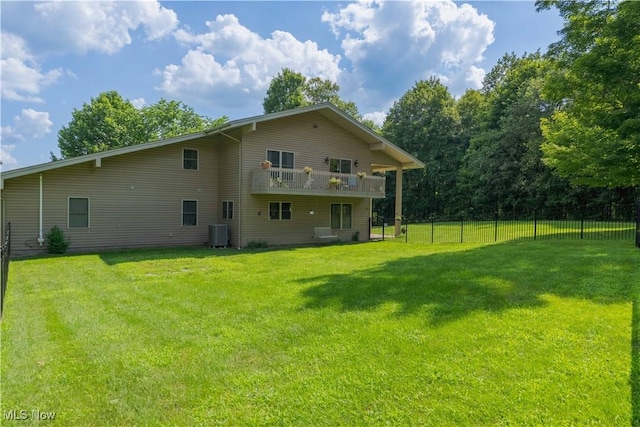 7716 N Ridge Pl, Lisbon, OH 44432 - rear view of property featuring a balcony