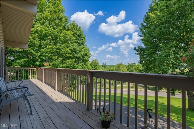 7716 N Ridge Pl, Lisbon, OH 44432 - view of deck