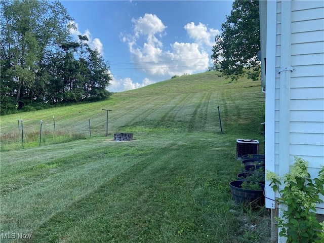 100 Crestview Dr, Newcomerstown, OH 43832 - view of yard with a view of rural / pastoral area