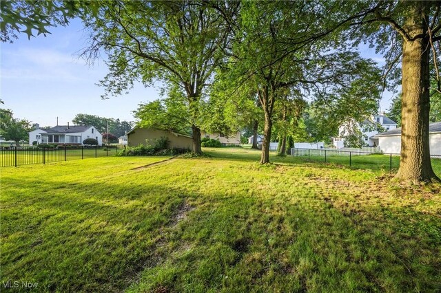 57 Charles Ave, Boardman, OH 44512 - view of yard with a residential view