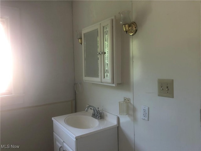 204 Beech Rd, Weirton, WV 26062 - bathroom with vanity