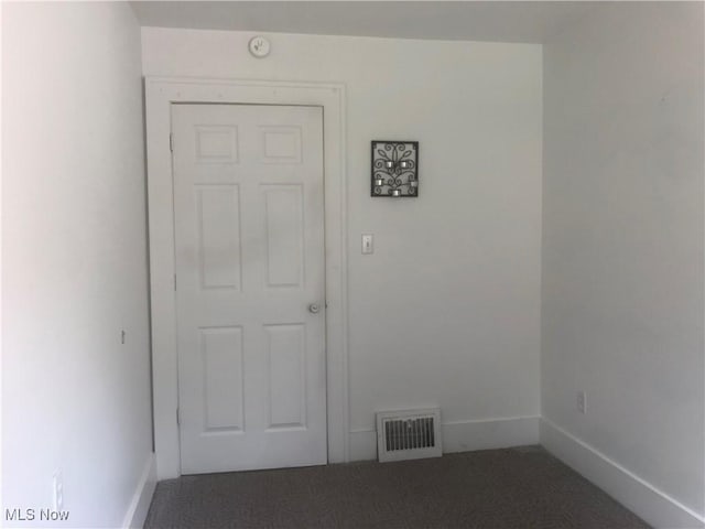 204 Beech Rd, Weirton, WV 26062 - empty room featuring baseboards
