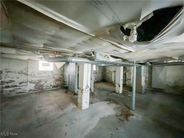 10523 Helena Ave, Cleveland, OH 44108 - photo 23