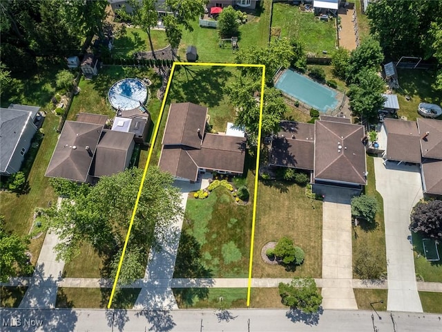 6122 Forest Ridge Dr, North Olmsted, OH 44070 - aerial perspective of suburban area featuring property parcel outlined
