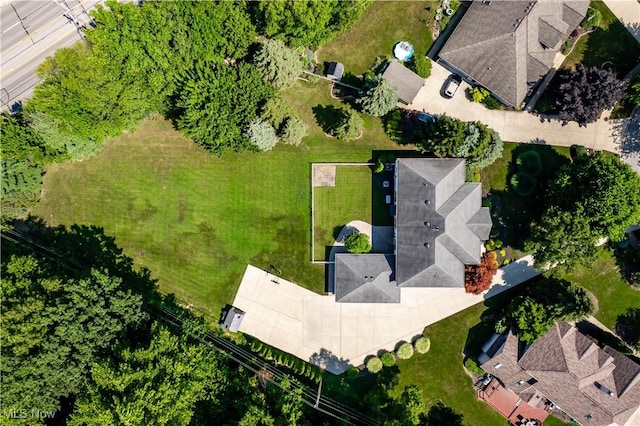 6572 Scenic Park Oval, Middleburg Heights, OH 44130 - photo 2