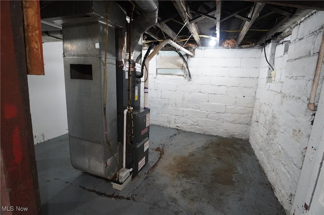 124 Peeler St, Mingo Junction, OH 43938 - unfinished basement with heating unit