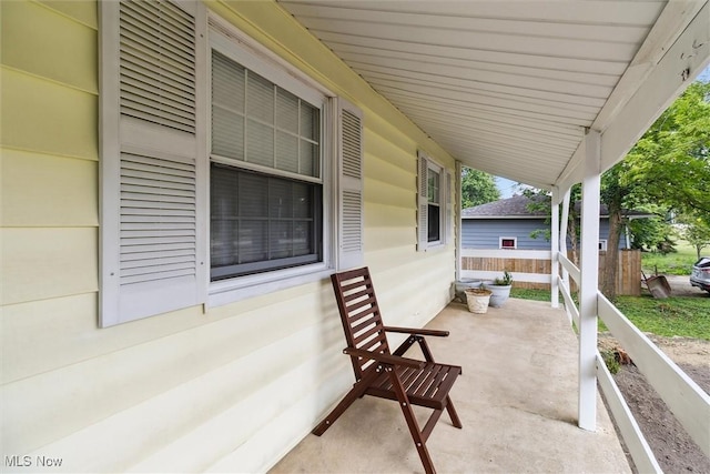 18630 Shurmer Rd, Strongsville, OH 44136 - photo 2