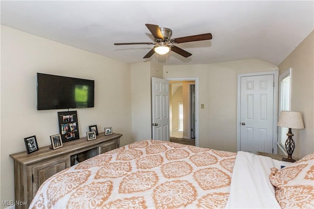 234 E 218th St, Euclid, OH 44123 - bedroom with ceiling fan
