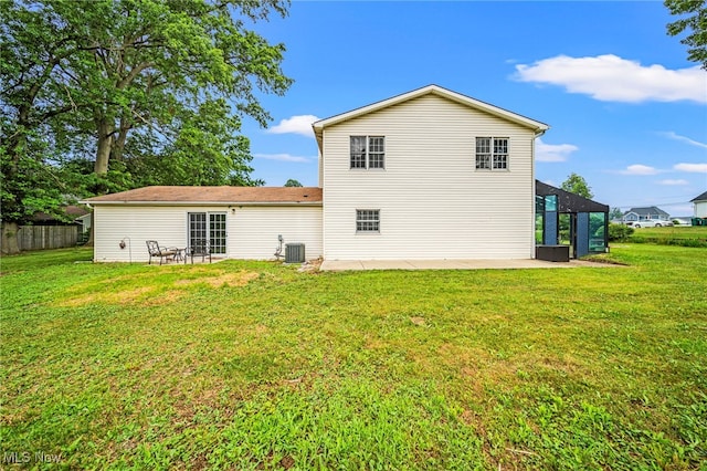 5411 W Heisley Rd, Mentor, OH 44060 - back of property featuring a patio