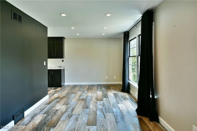 191 Maple Leaf Dr, Hubbard, OH 44425 - spare room featuring recessed lighting and light wood-style flooring