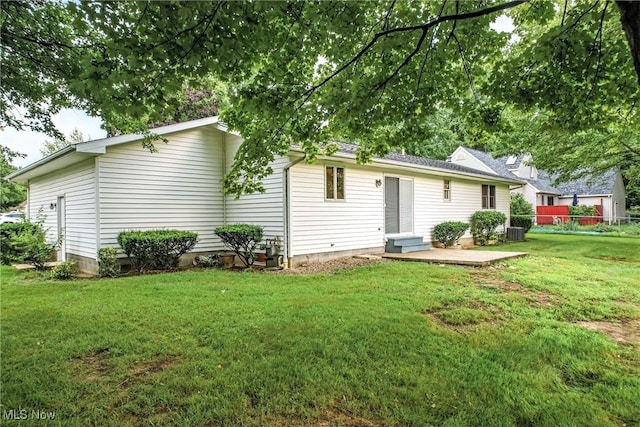 114 Corrin Cir, Cortland, OH 44410 - back of house