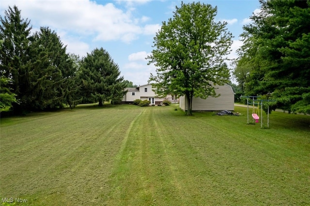 18259 William Dr, Doylestown, OH 44230 - view of grassy yard