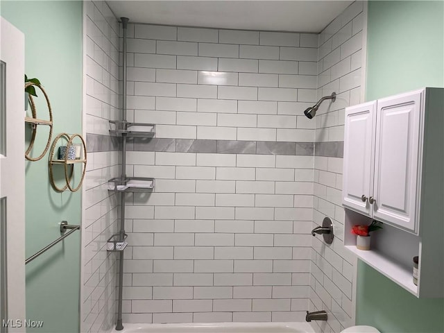 35958 Hiawatha Blvd, Eastlake, OH 44095 - full bathroom with shower / washtub combination