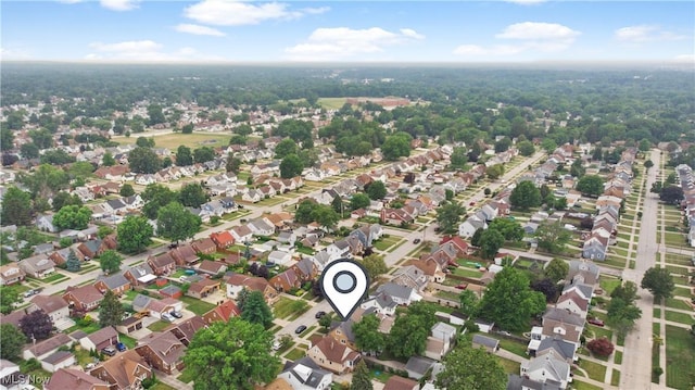 7604 Spring Garden Rd, Parma, OH 44129 - aerial view of property and surrounding area featuring nearby suburban area