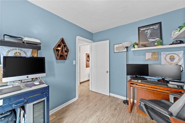 7604 Spring Garden Rd, Parma, OH 44129 - office space featuring light wood-style floors and baseboards